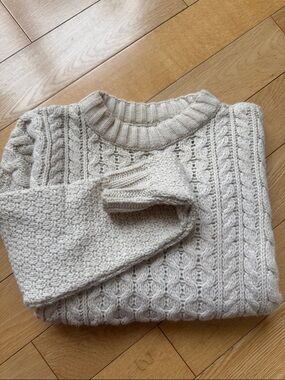 Women’s Cropped Cable Knit Sweater